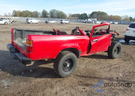 1992 Toyota Pickup 1/2 Ton Sht Wheelbase Dlx из США, поврежденный, VIN 4TARN01P9NZ012716